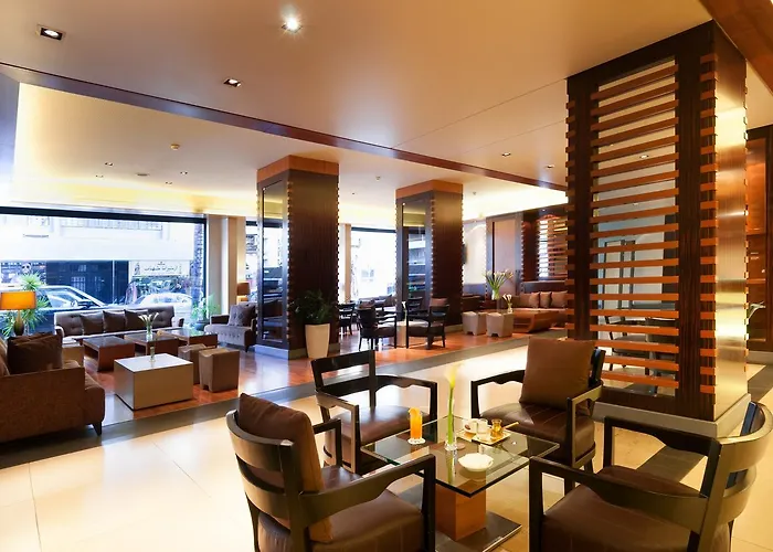 Le Commodore Hotel